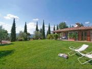 Immersa nel meraviglioso contesto naturalistico di un...