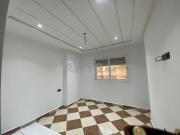 Immeuble à louer composé de trois étages et 2 magasins...