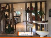 Immeuble avec 5 logements, parking et jardinet centre...