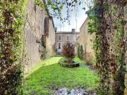 Immeuble de caractère en hyper centre de Chalais