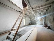 Immeuble de rendement situé au centre ville offrant des...