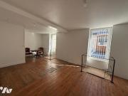 Immeuble en vente à Angers, Pays de la Loire, 1257 €