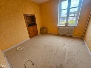 Immeuble en vente à Uzemain, Grand Est, 90000€