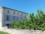 Immeuble hyper centre 5 locaux distincts m² Saint Savinien