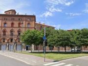 Immobile di 348 m in affitto a Bologna