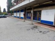 Immobile di 825 m con 1 locale in vendita a Varese