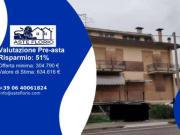 Immobile in asta di 1074 m con più di 5 locali in...