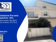 Immobile in asta di 110 m in vendita a Viareggio