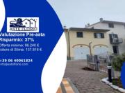 Immobile in asta di 121 m, box auto in vendita a Cortona