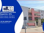 Immobile in asta di 113 m, box auto doppio in vendita a...