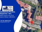 Immobile in asta di 1 m con più di 5 locali in vendita a...