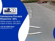 Immobile in asta di 154 m, box auto doppio in vendita a...