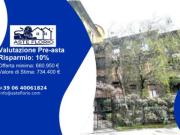 Immobile in asta di 154 m, box auto in vendita a Milano