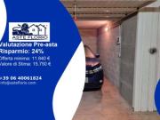 Immobile in asta di 15 m, box auto in vendita a Torino