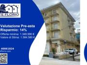 Immobile in asta di 1700 m con più di 5 locali in...