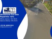 Immobile in asta di 172 m, box auto in vendita a...