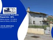 Immobile in asta di 183 m con più di 5 locali e box auto...