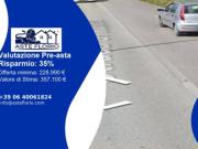 Immobile in asta di 189 m, box auto doppio in vendita a...