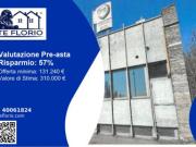 Immobile in asta di 300 m con più di 5 locali in vendita...