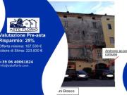 Immobile in asta di 326 m con più di 5 locali in vendita...