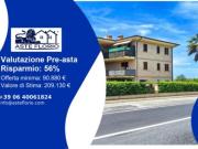 Immobile in asta di 387 m, box auto in vendita a...