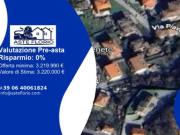 Immobile in asta di 4000 m con più di 5 locali in...