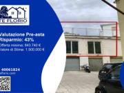 Immobile in asta di 500 m in vendita a Napoli