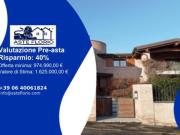 Immobile in asta di 527 m, box auto in vendita a Quattro...