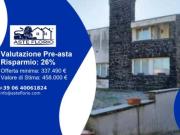 Immobile in asta di 551 m, box auto in vendita a San...