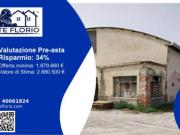 Immobile in asta di 5696 m con più di 5 locali in...
