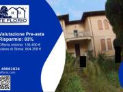 Immobile in asta di 603 m, box auto in vendita a...