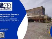 Immobile in asta di 8785 m con più di 5 locali in...