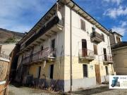 Palazzo / Stabile in vendita a Aosta AO