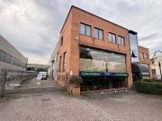 Immobile in vendita a Lainate MI