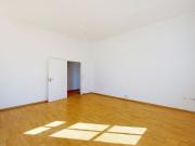 IMMOPARTNER HOHE DECKEN, VIEL LICHT!