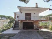 IMMOSOL L'ESCALA. Casa individual con 2 viviendas en...