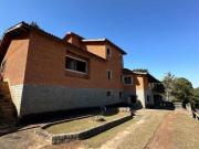 Imoveis no Condomínio Itaembu