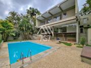 IMÓVEIS NO MORUMBI | LINDA E ESPAÇOSA CASA EM CONDOMÍNIO...