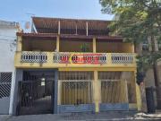 Imóvel com 2 casas independentes, cada um com edícula...