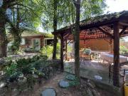 Imóvel Contando Com Duas Casas e Prédio Comercial