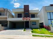 Imóvel de alto padrão em condomínio Casa de 5 quartos à...