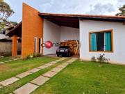 Imóvel de luxo: Casa em condomínio com 4 quartos e 3...