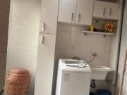 Imóvel para aluguel possui 100 metros quadrados com 2...