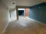 Imóvel para aluguel possui 220 metros quadrados com 4...