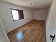 Imóvel para aluguel tem 160 metros quadrados com 3 quartos