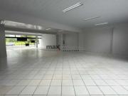 Imóvel para aluguel tem 200m² em Jardim Dona Regina...