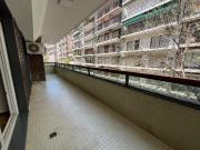 Impecable 4 ambientes dependencia con balcón y 2 cocheras