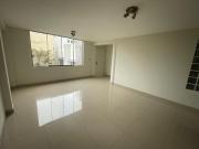 IMPECABLE, AMPLIO, ILUMINADO Y VENTILADO, VISTA A CALLE....