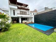 Impecable casa con estructura de lujocon piscina y un...