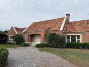 Impecable casa con gran jardin